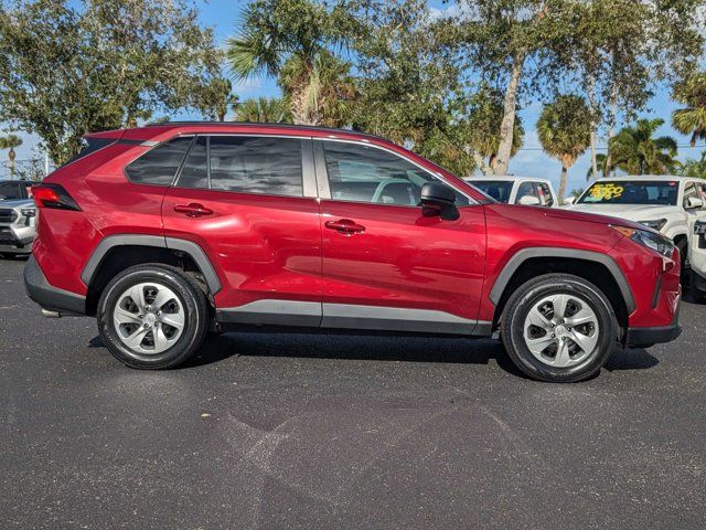 2021 Toyota RAV4 LE