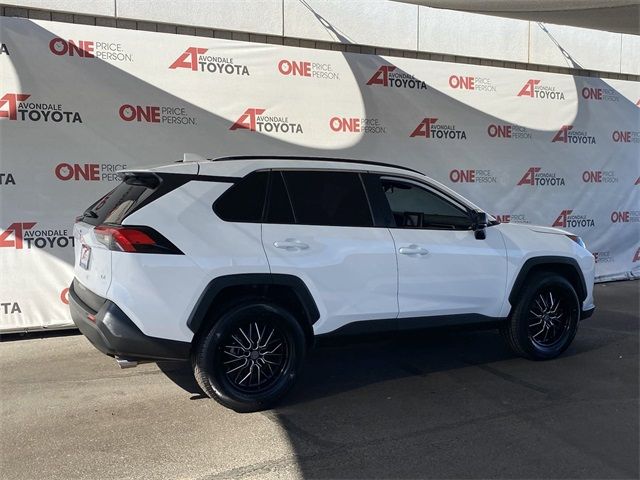 2021 Toyota RAV4 LE