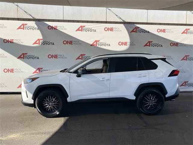 2021 Toyota RAV4 LE