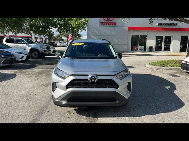 2021 Toyota RAV4 LE