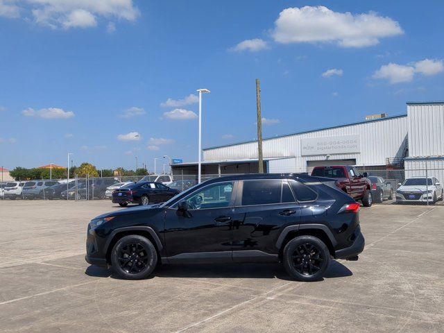 2021 Toyota RAV4 LE