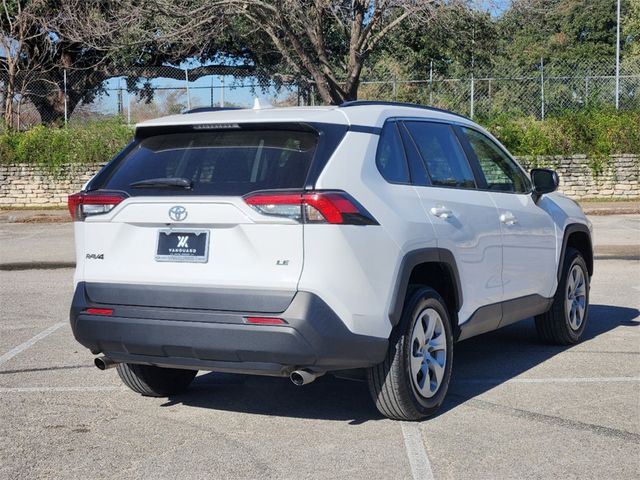 2021 Toyota RAV4 LE