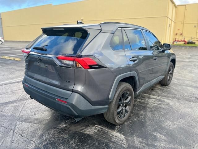 2021 Toyota RAV4 LE