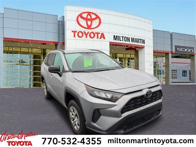 2021 Toyota RAV4 LE