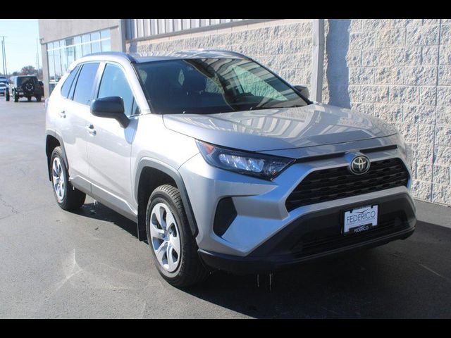 2021 Toyota RAV4 LE