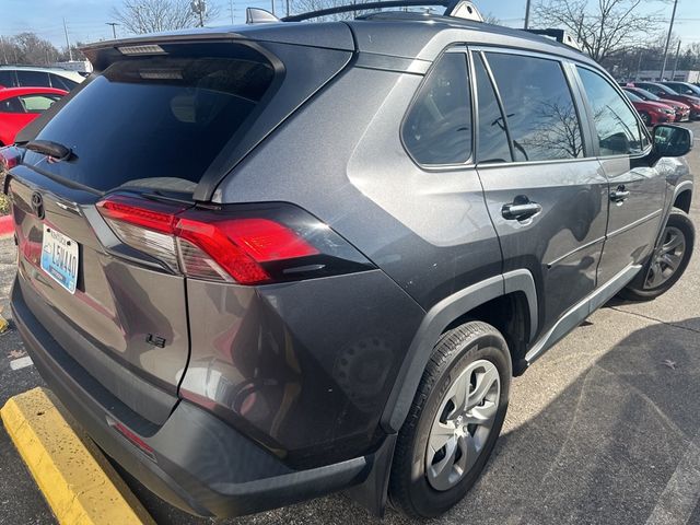 2021 Toyota RAV4 LE