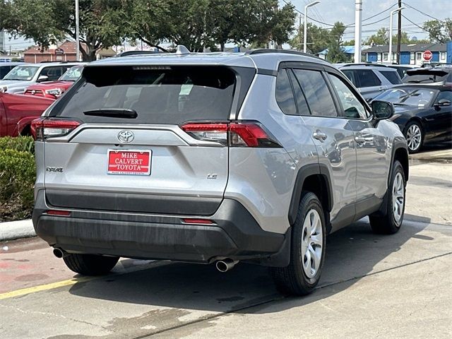 2021 Toyota RAV4 LE