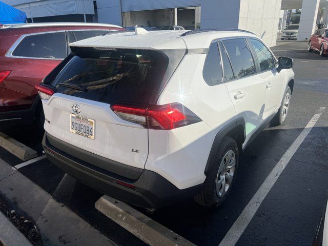 2021 Toyota RAV4 LE