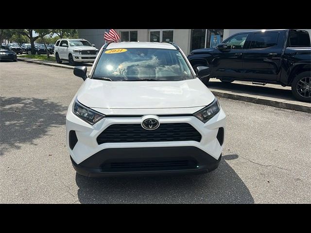 2021 Toyota RAV4 LE