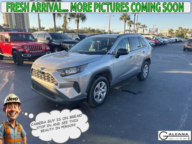 2021 Toyota RAV4 LE