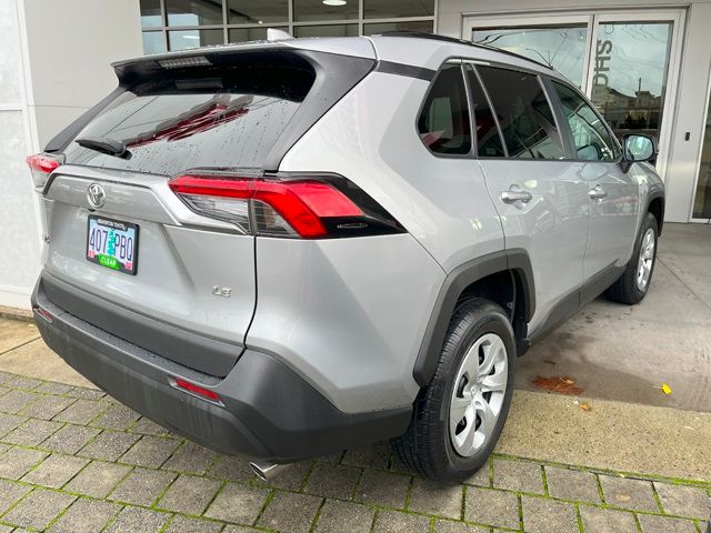 2021 Toyota RAV4 LE