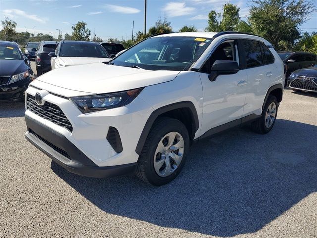 2021 Toyota RAV4 LE