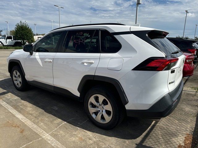 2021 Toyota RAV4 LE