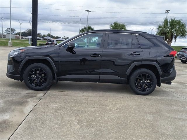 2021 Toyota RAV4 LE