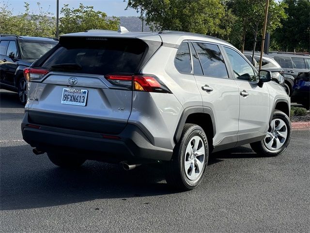 2021 Toyota RAV4 LE