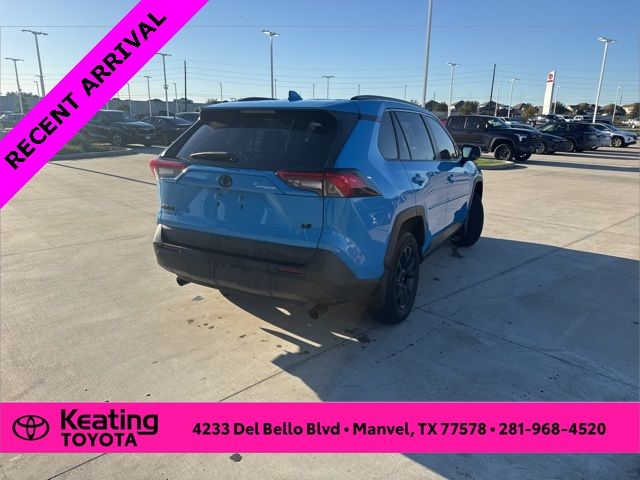 2021 Toyota RAV4 LE