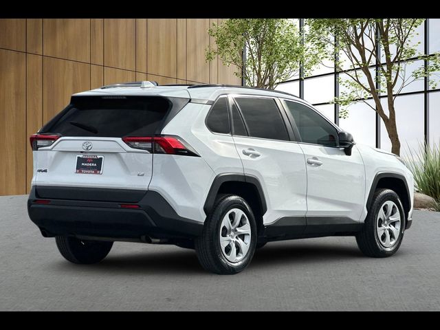 2021 Toyota RAV4 LE