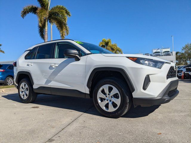 2021 Toyota RAV4 LE