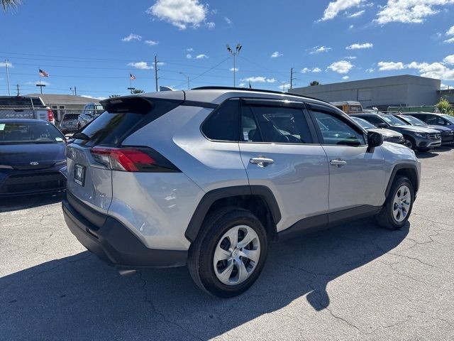 2021 Toyota RAV4 LE