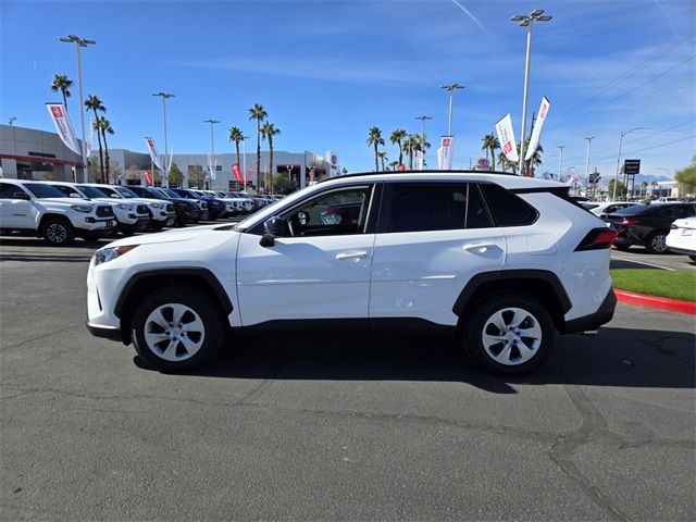 2021 Toyota RAV4 LE