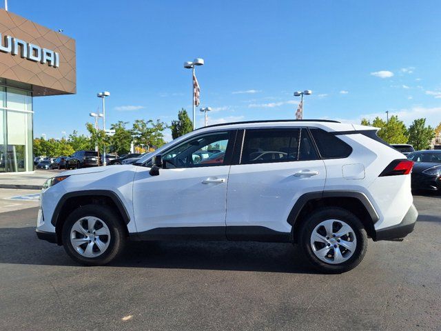 2021 Toyota RAV4 LE