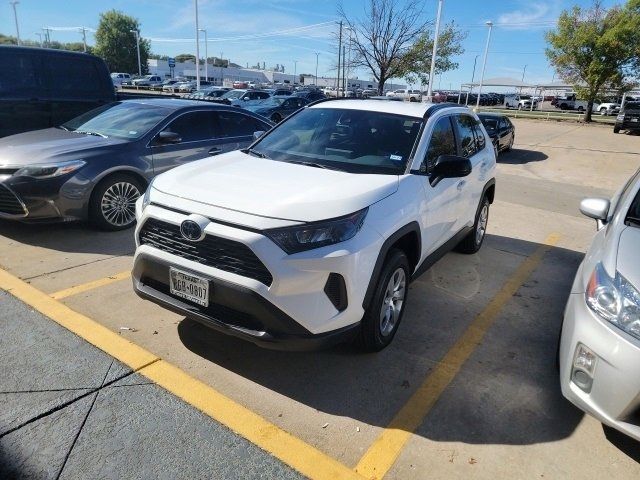 2021 Toyota RAV4 LE