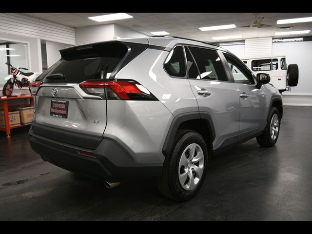 2021 Toyota RAV4 LE