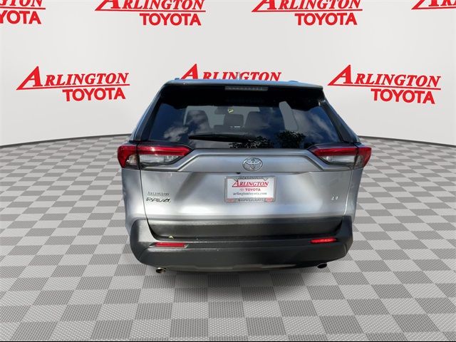 2021 Toyota RAV4 LE