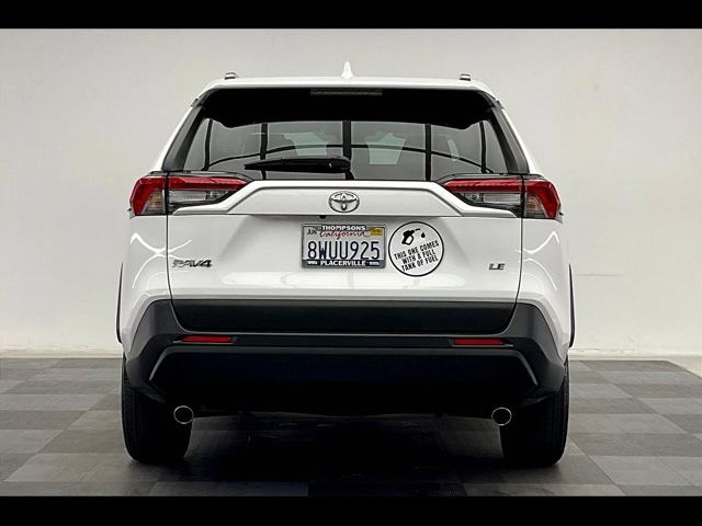 2021 Toyota RAV4 LE