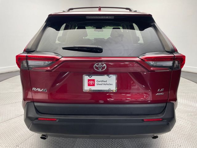 2021 Toyota RAV4 LE