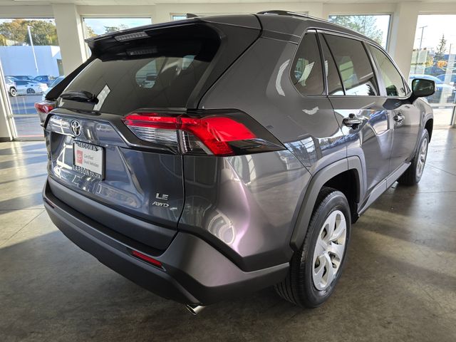 2021 Toyota RAV4 LE