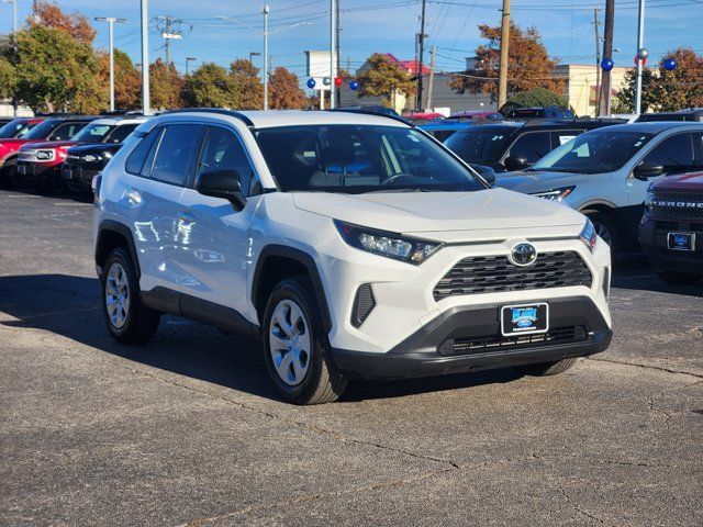 2021 Toyota RAV4 LE