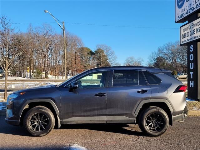 2021 Toyota RAV4 LE