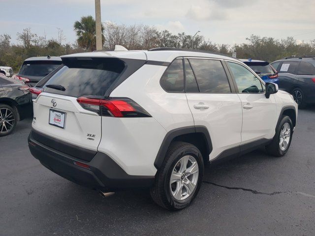 2021 Toyota RAV4 XLE