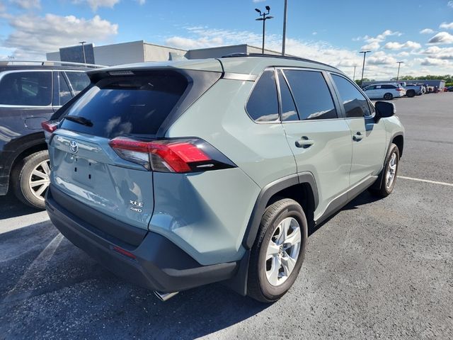 2021 Toyota RAV4 XLE