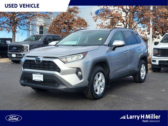 2021 Toyota RAV4 XLE