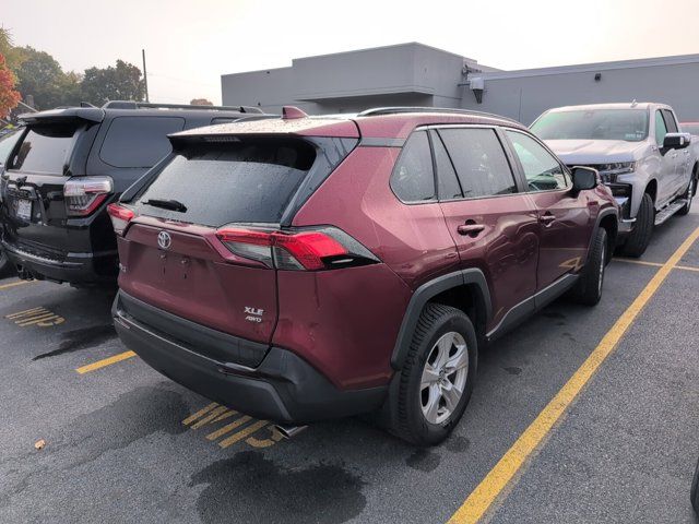 2021 Toyota RAV4 XLE