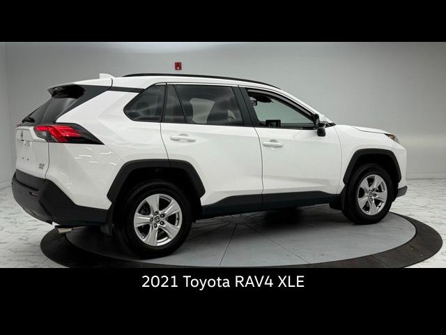 2021 Toyota RAV4 XLE