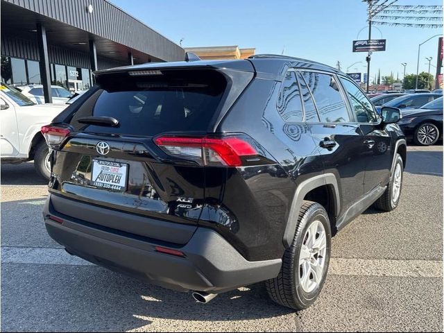 2021 Toyota RAV4 XLE