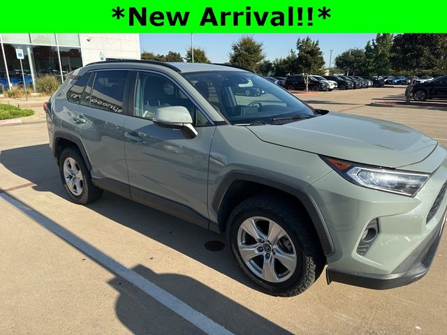 2021 Toyota RAV4 XLE