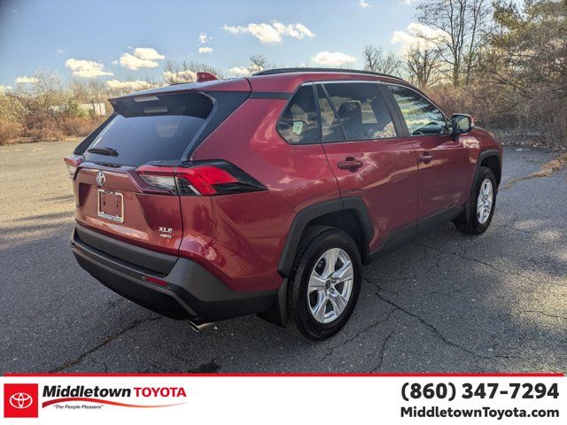 2021 Toyota RAV4 XLE