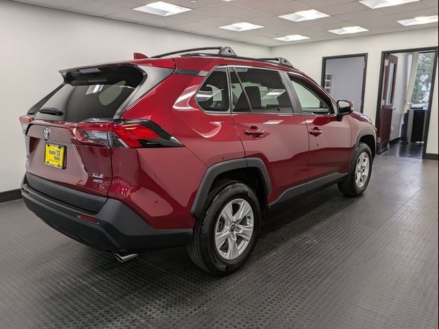 2021 Toyota RAV4 XLE