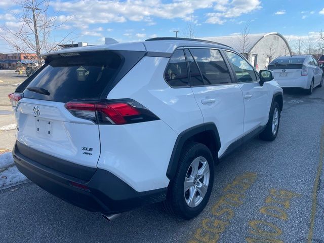 2021 Toyota RAV4 XLE