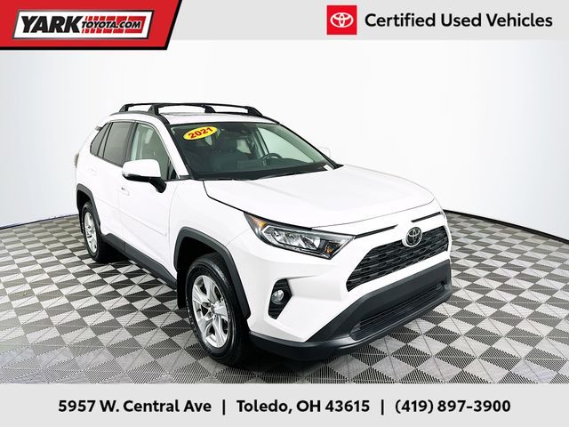 2021 Toyota RAV4 XLE