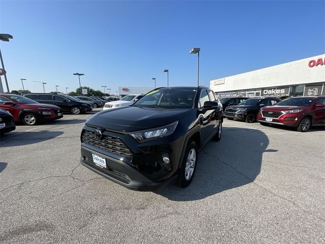 2021 Toyota RAV4 XLE