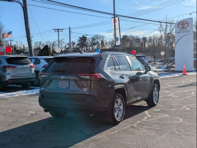 2021 Toyota RAV4 XLE