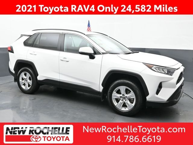 2021 Toyota RAV4 XLE