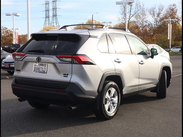 2021 Toyota RAV4 XLE