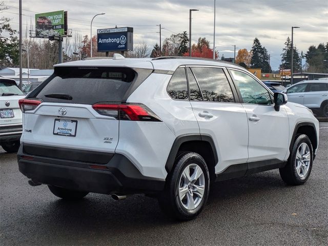 2021 Toyota RAV4 XLE