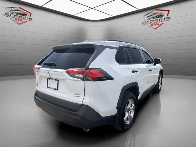 2021 Toyota RAV4 XLE
